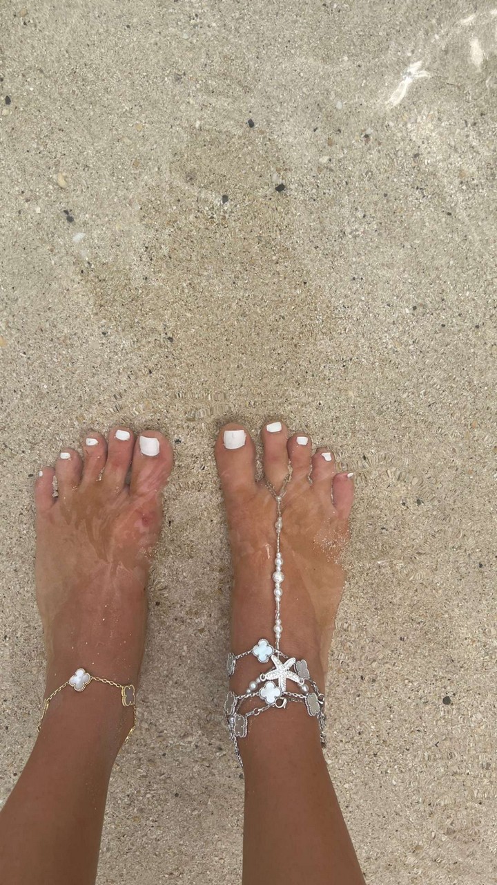 Sarah Snyder Feet